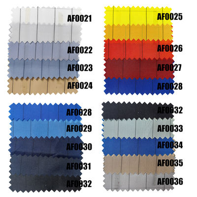 빨간색 17MM 스트라이프 99% 폴리에스터 + 1% 전도성 스트라이프 실험실 린트 무료 반 정적 ESD 반 정적 직물