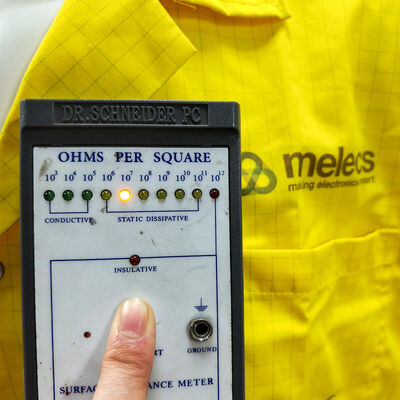 노란색 ESD 반 정적 5mm 격자 TC 청정실 스모크