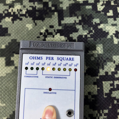 카모플라주 패턴 고성능 ESD 다이아몬드 격자 니트 원단 – 87% 폴리에스터 + 13% 탄소 섬유